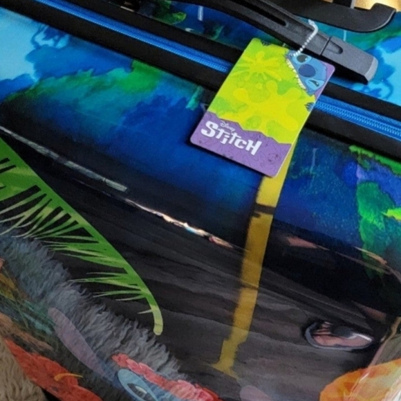 Disney Stitch 24" Hardsided Rolling Luggage Exclusive - Picture 4 of 7